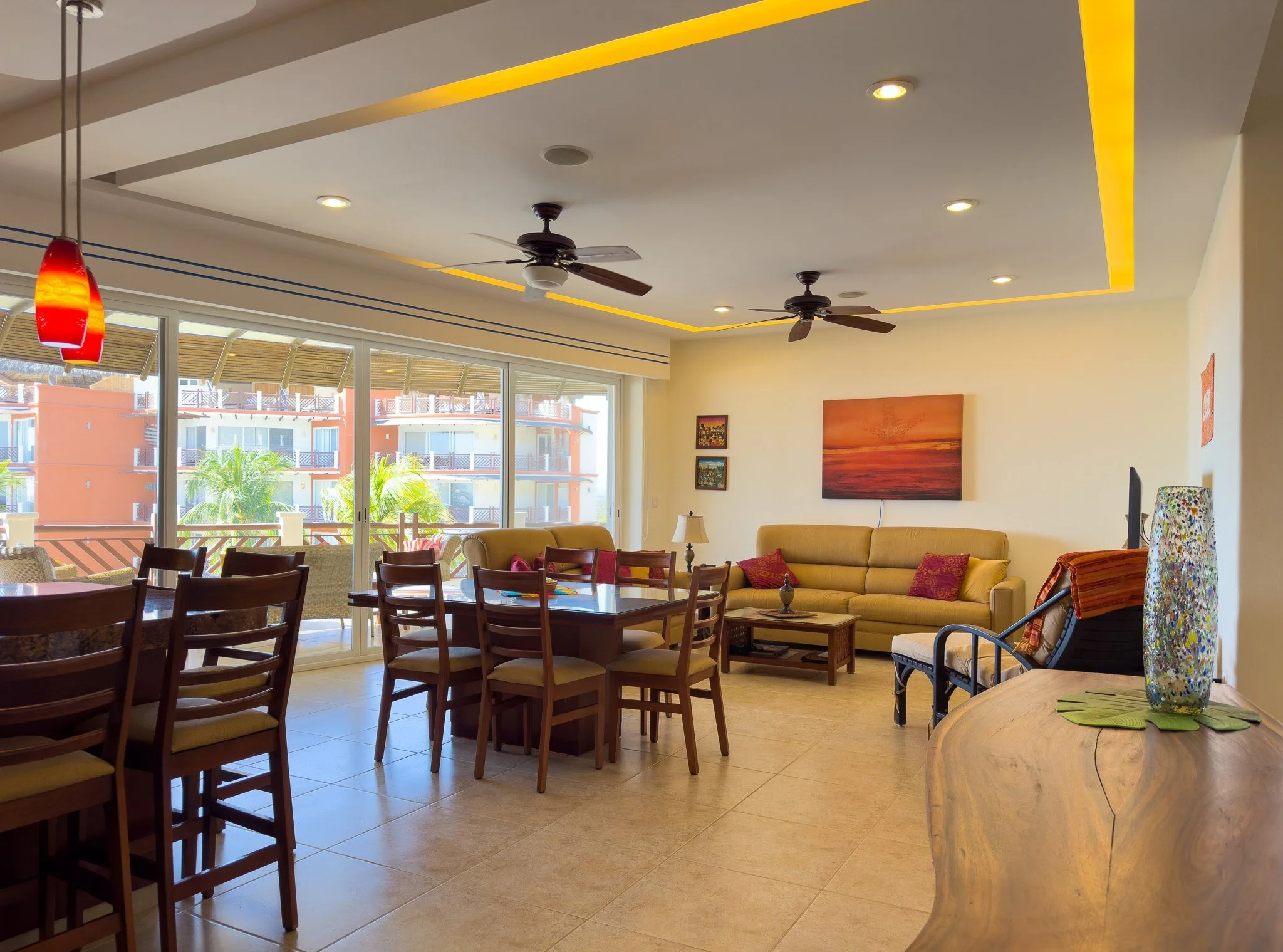 Unit 531, Building E, Vivo Resorts: Living area 4
