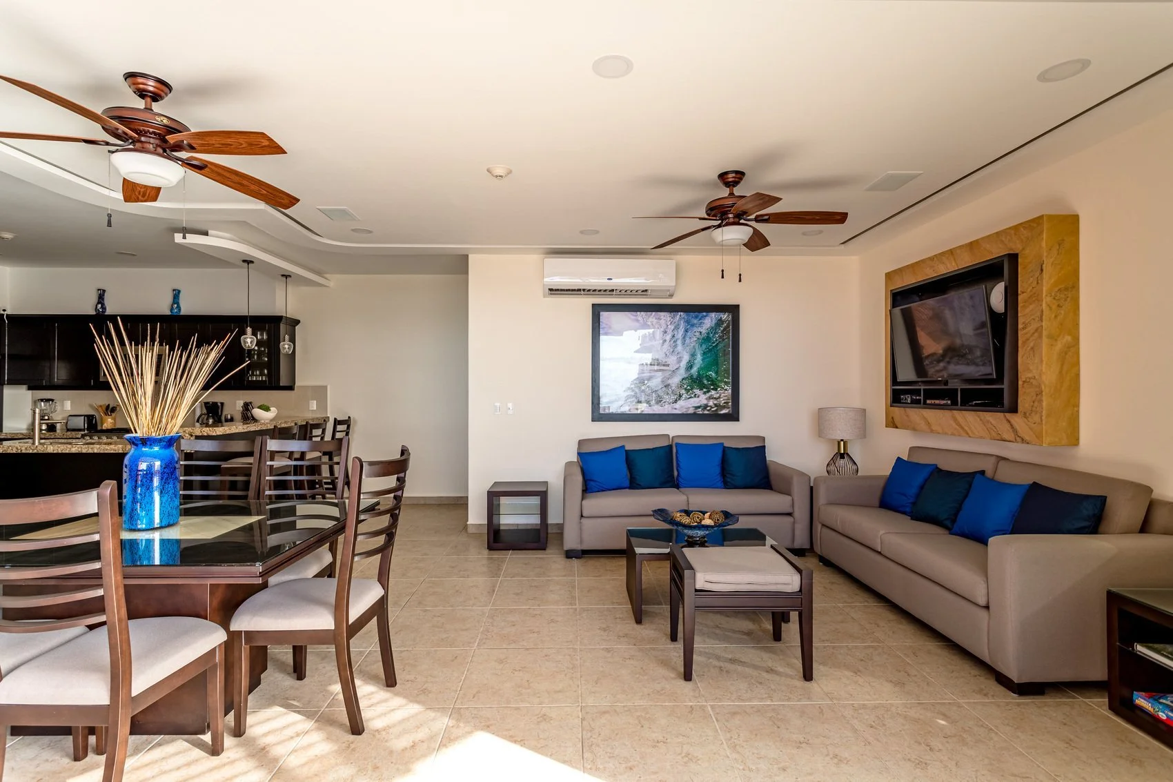 Unit 1222, Laguna, Vivo Resorts: Living area 4