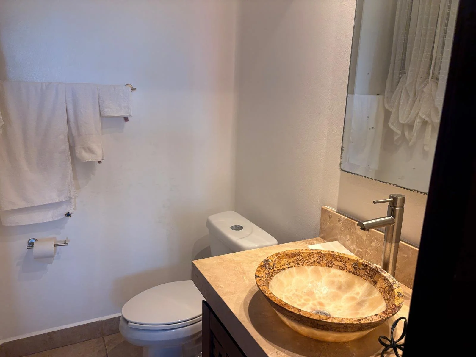 Unit 233, Building B, Vivo Resorts: Bathroom 8