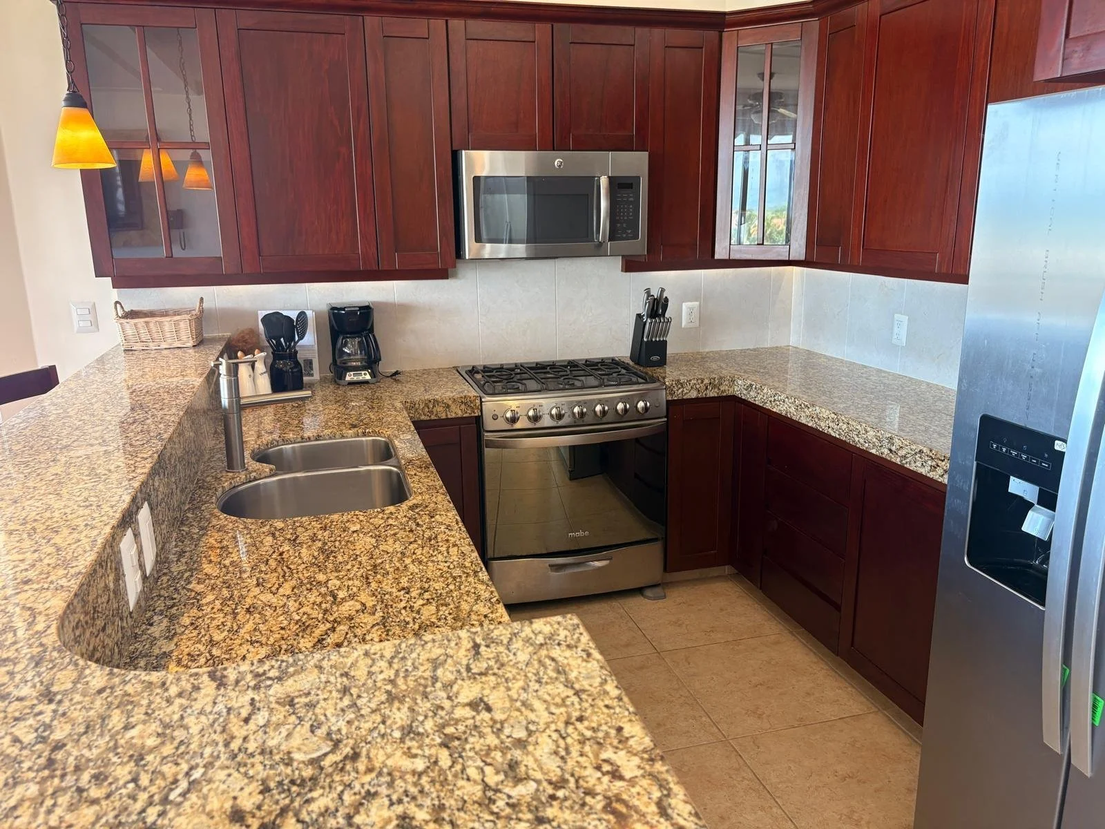 Unit 642 &amp; 652, Building F, Vivo Resorts: Kitchen 7