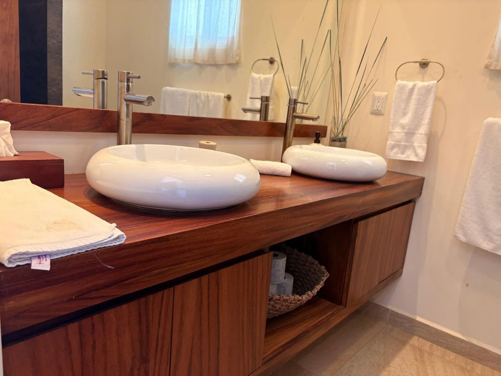 Unit 623, Building F, Vivo Resorts: Bathroom 8