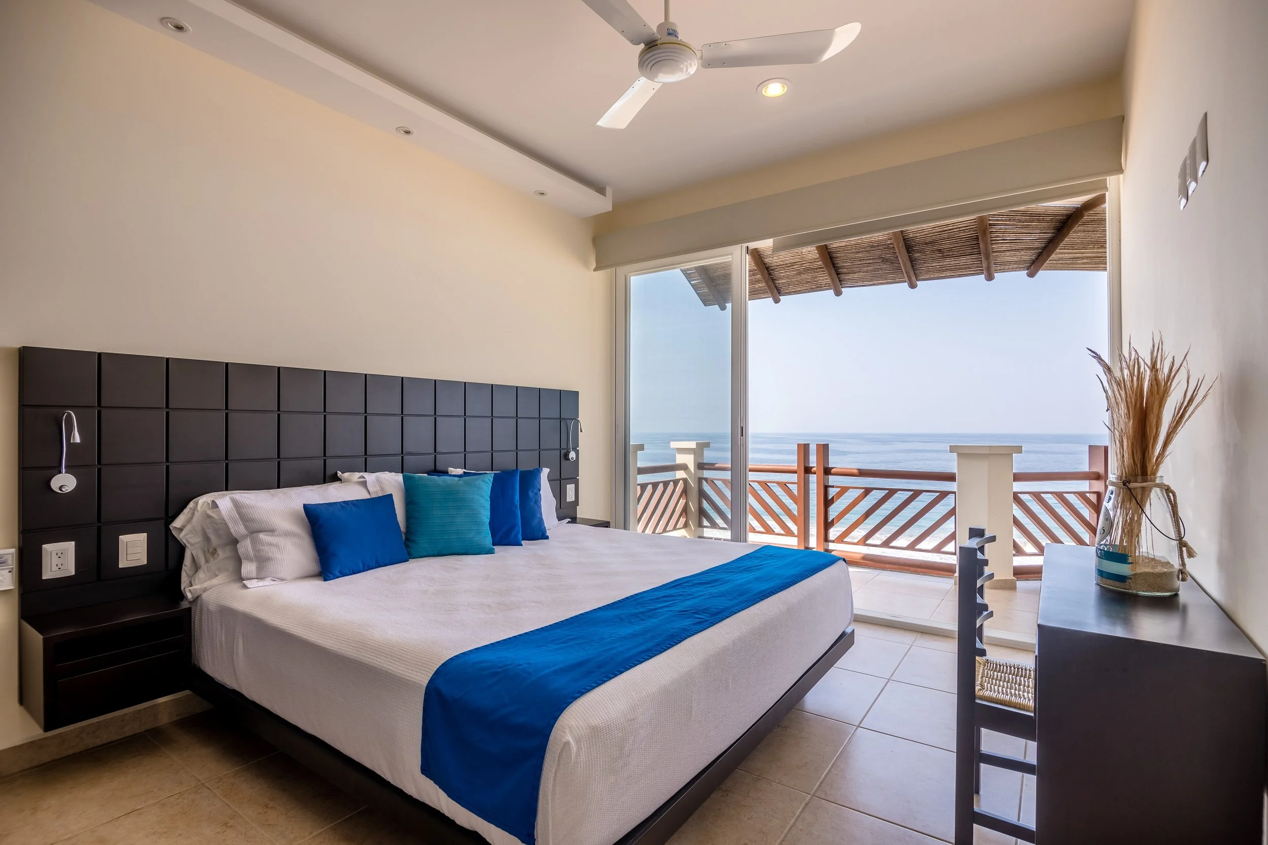 Unit 843, Building H, Vivo Resorts: Bedroom 8