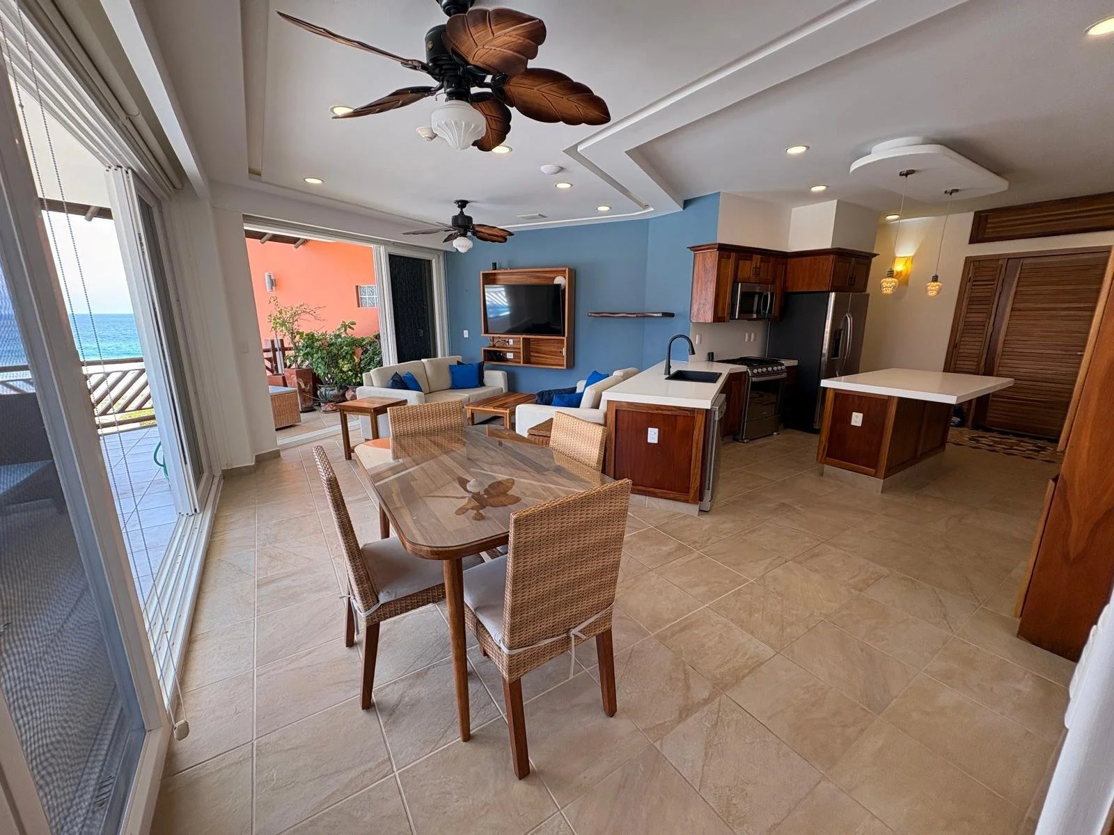 Unit 1223, Laguna building, Vivo Resorts: Living area 3