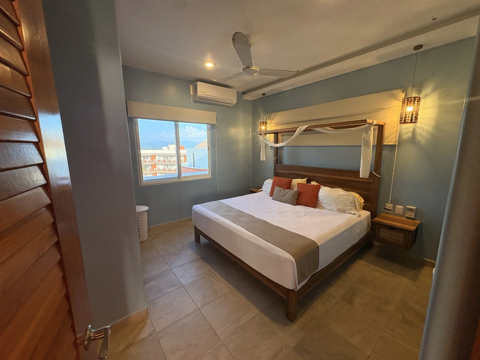 Unit 851, Building H, Vivo Resorts: Bedroom 8