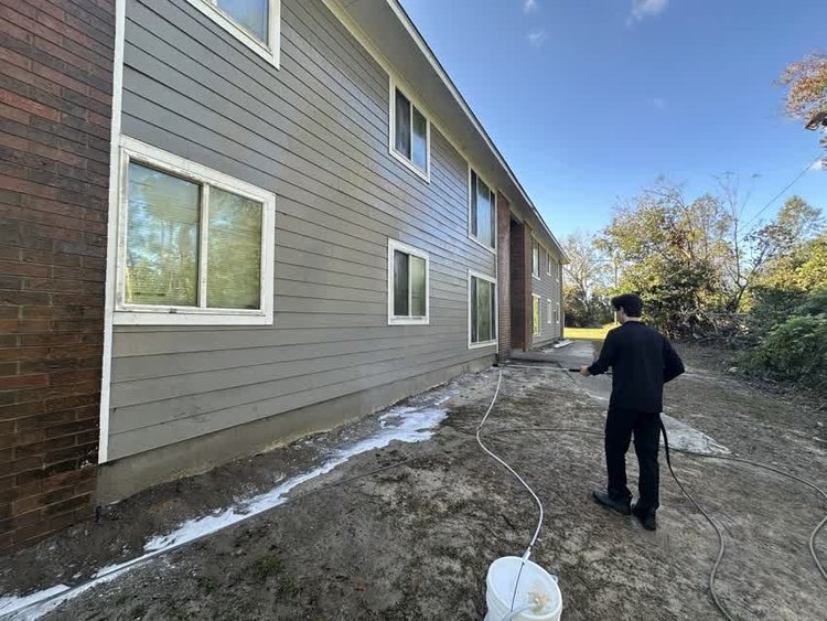 V&G exterior cleaning job in South Georgia