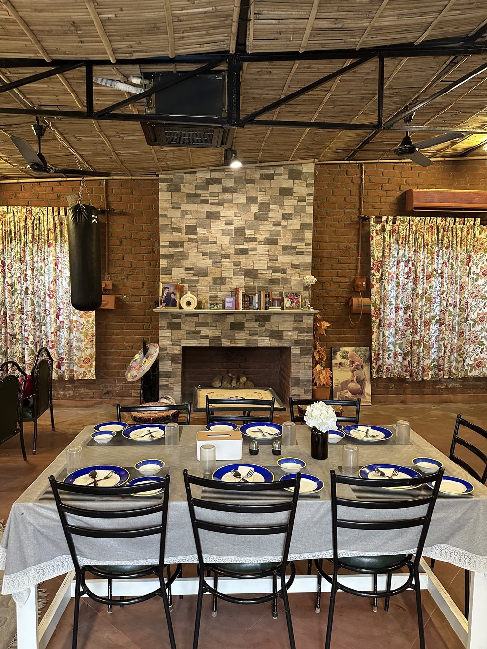 Farmhouse Tavern