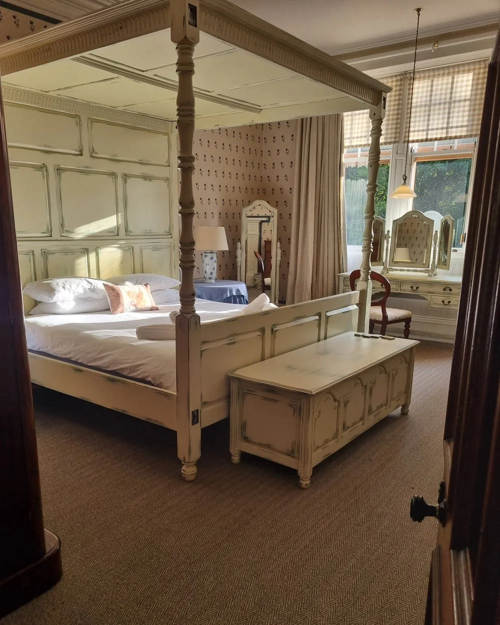 A super king bedroom at Dungarthill House