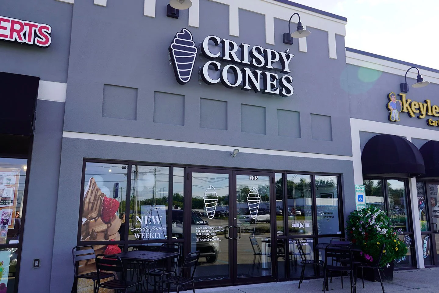 Crispy Cones storefront on Illinois Road in Fort Wayne, Indiana