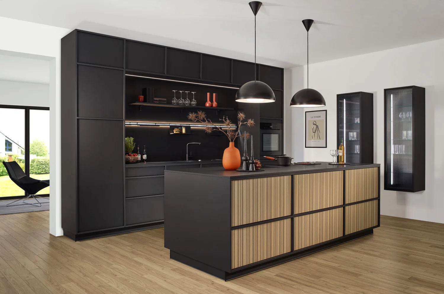 Küche 3: Fenix in schwarz, Val R in bianco tolda