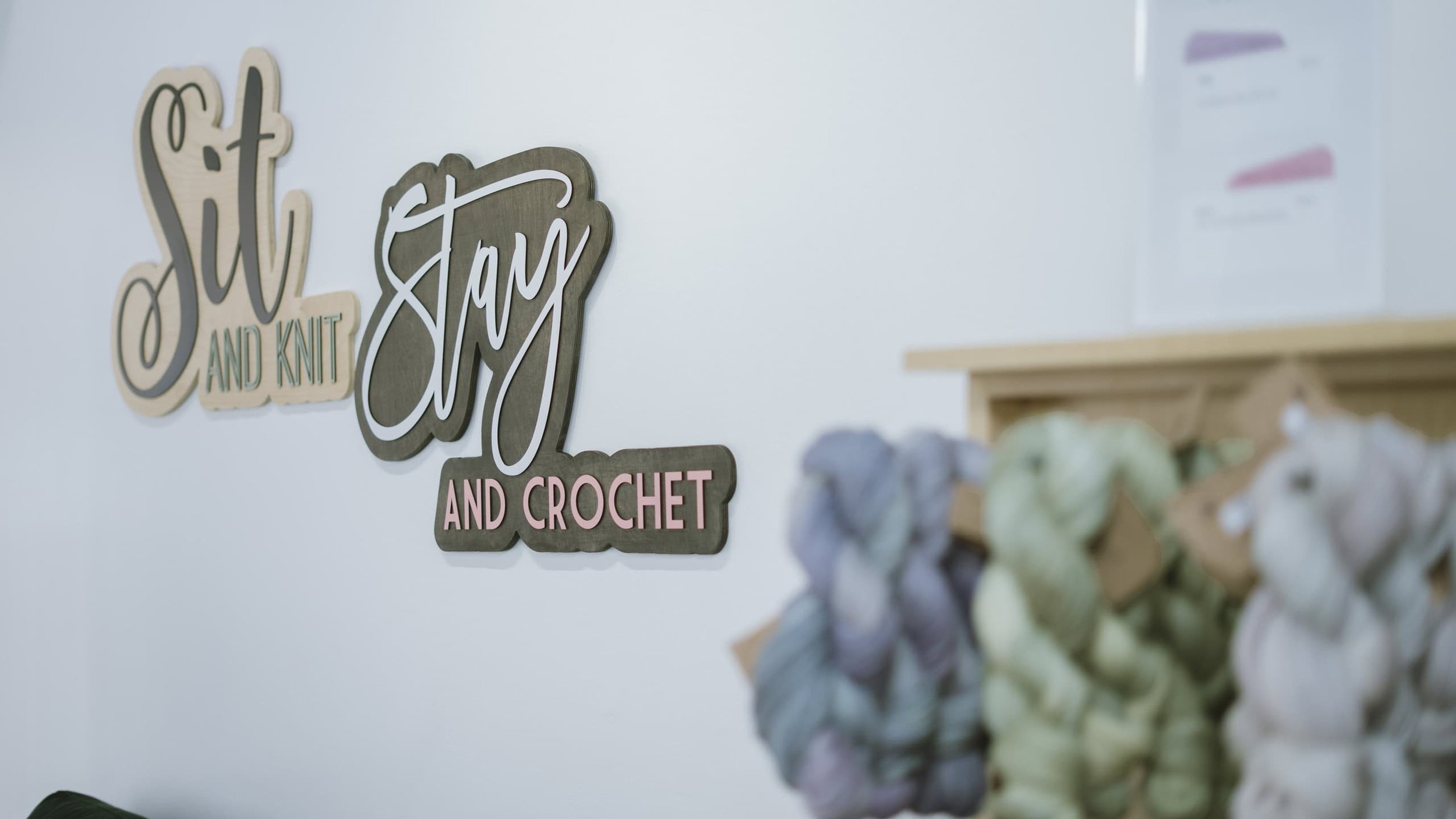 AriYARN Shop & Studio cozy craft lounge seating for stitch nights