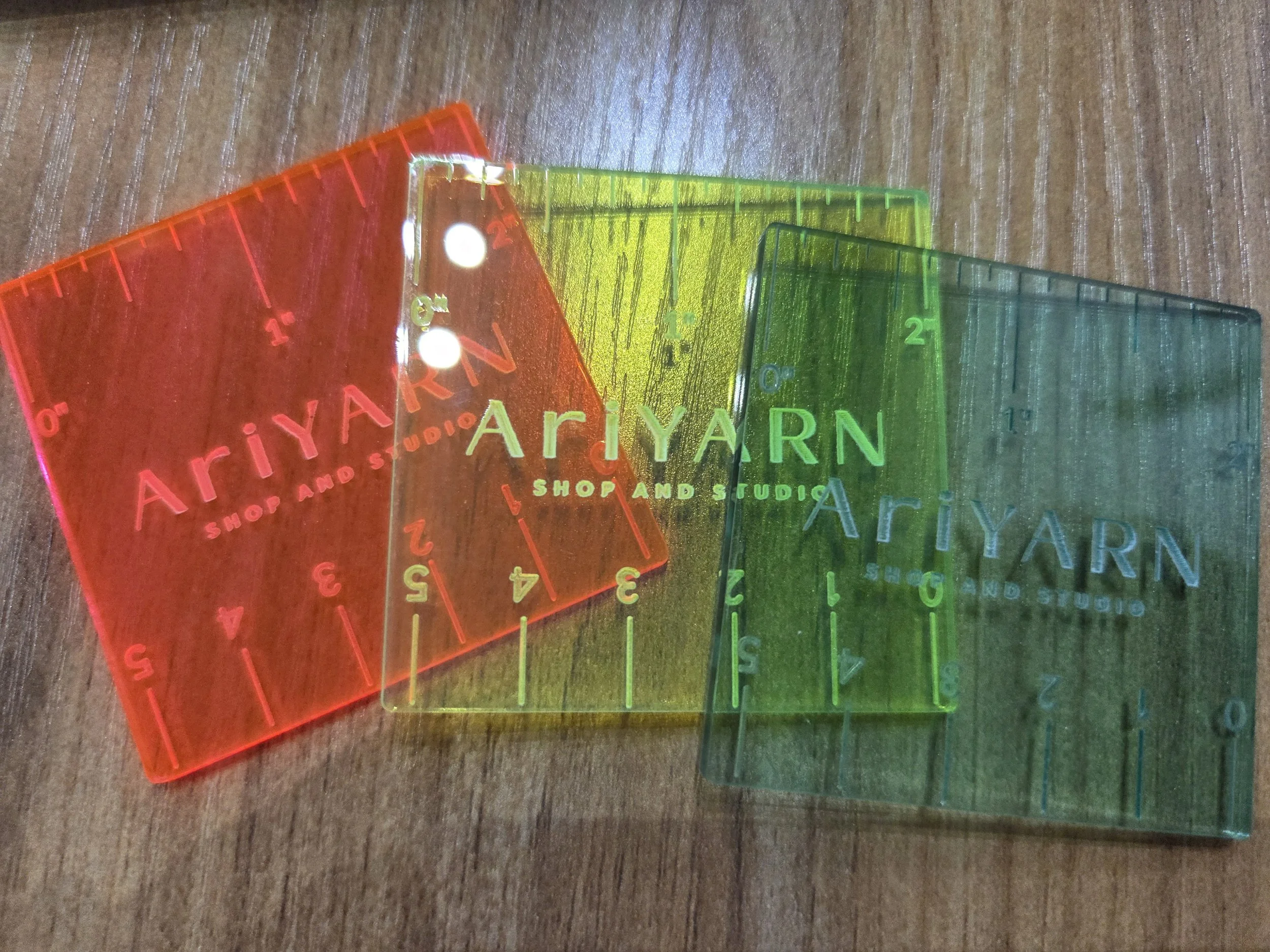 HapBee transparent multicolor knitting rulers and measuring tools set