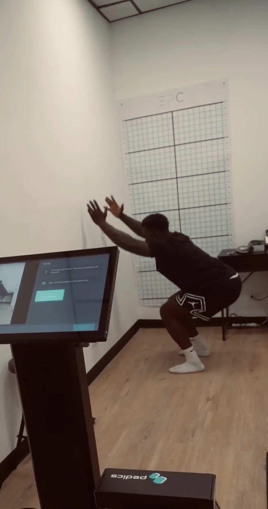 Custom insoles and foot assessment