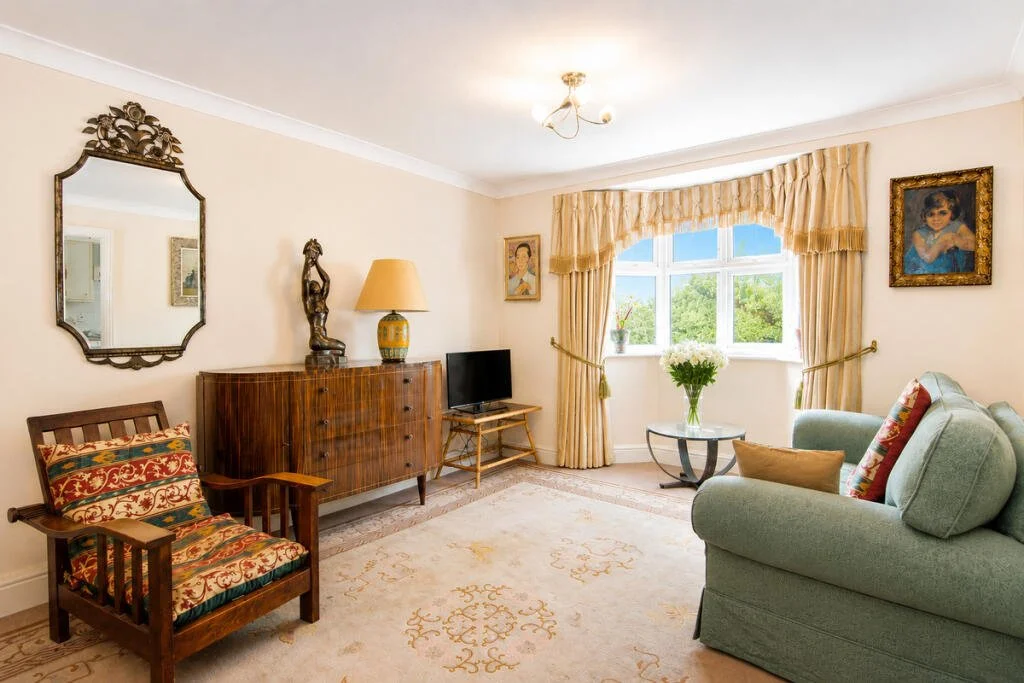 Pippins Court reception room with generous living space