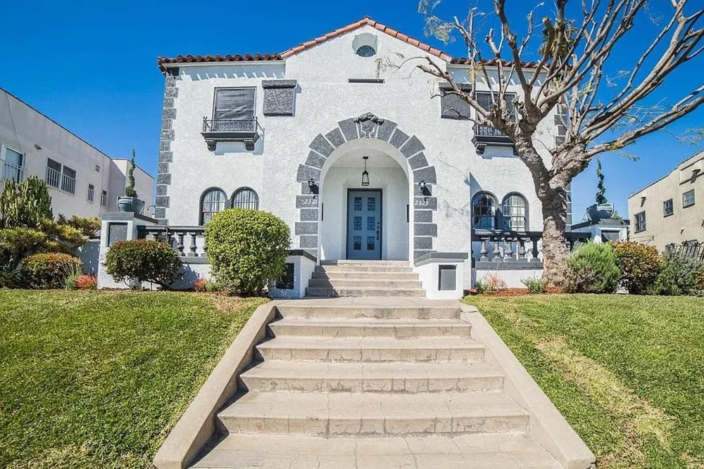 2321–2323 Lucerne Ave, Los Angeles, CA