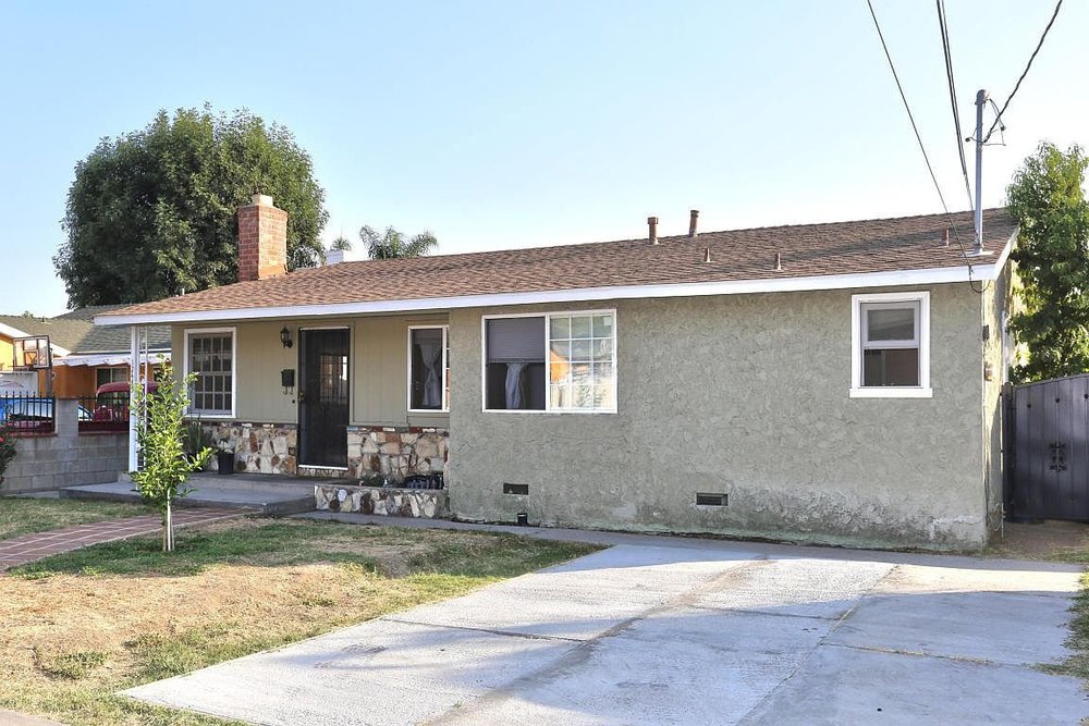 12489 Bradley Ave, Sylmar, CA