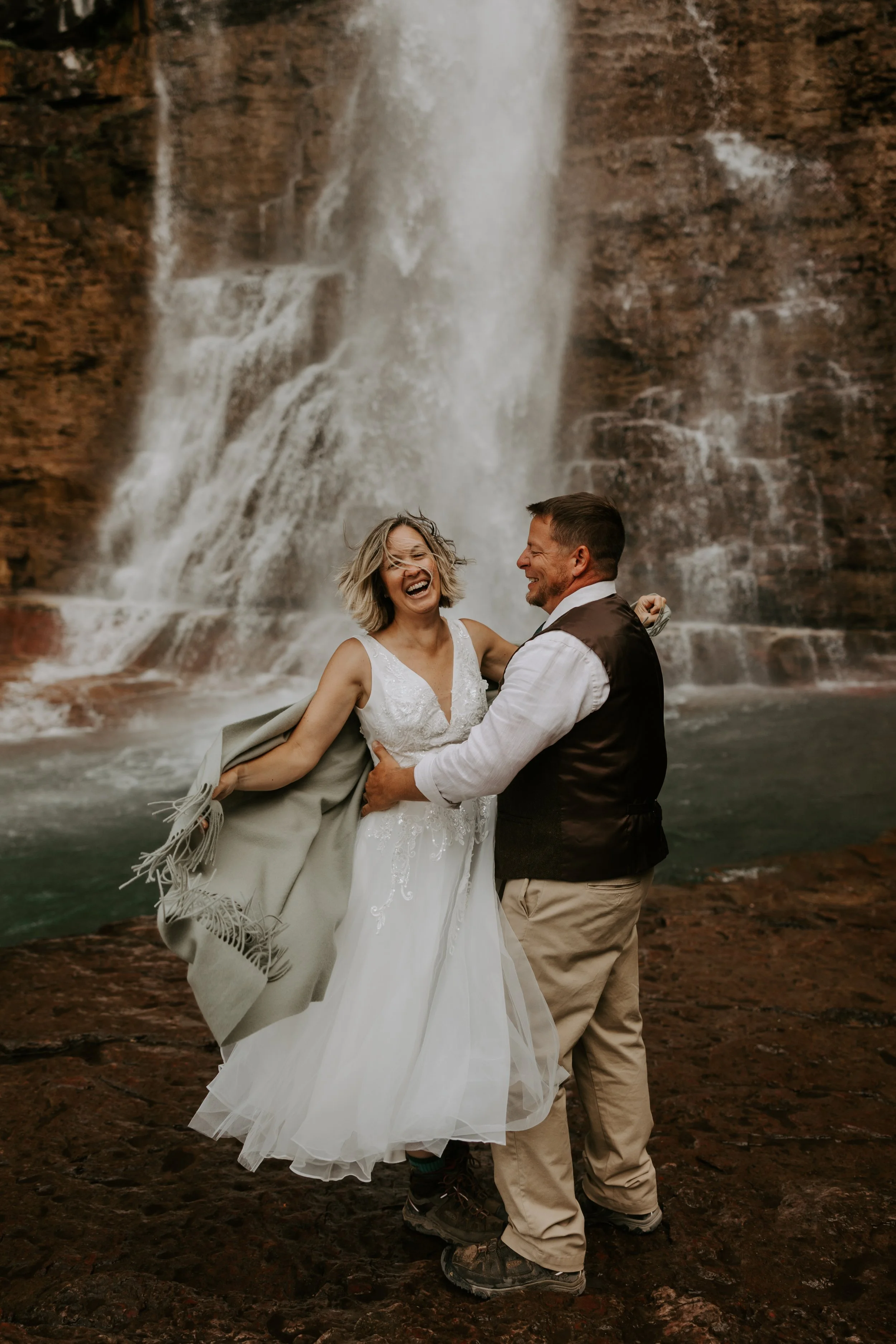 Elopement photo by Aundrea Marie Photography