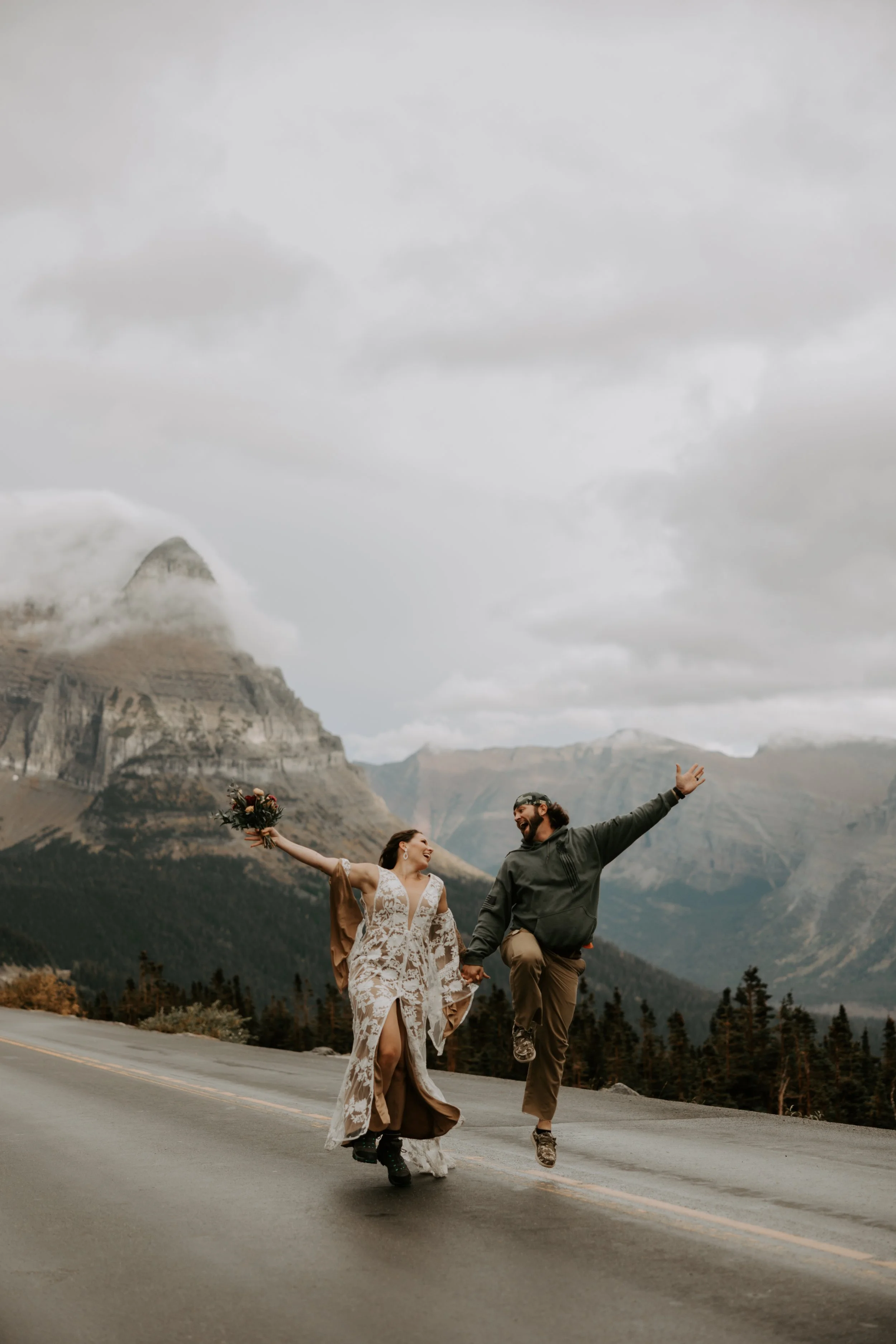Elopement detail photographed by Aundrea Marie Photography