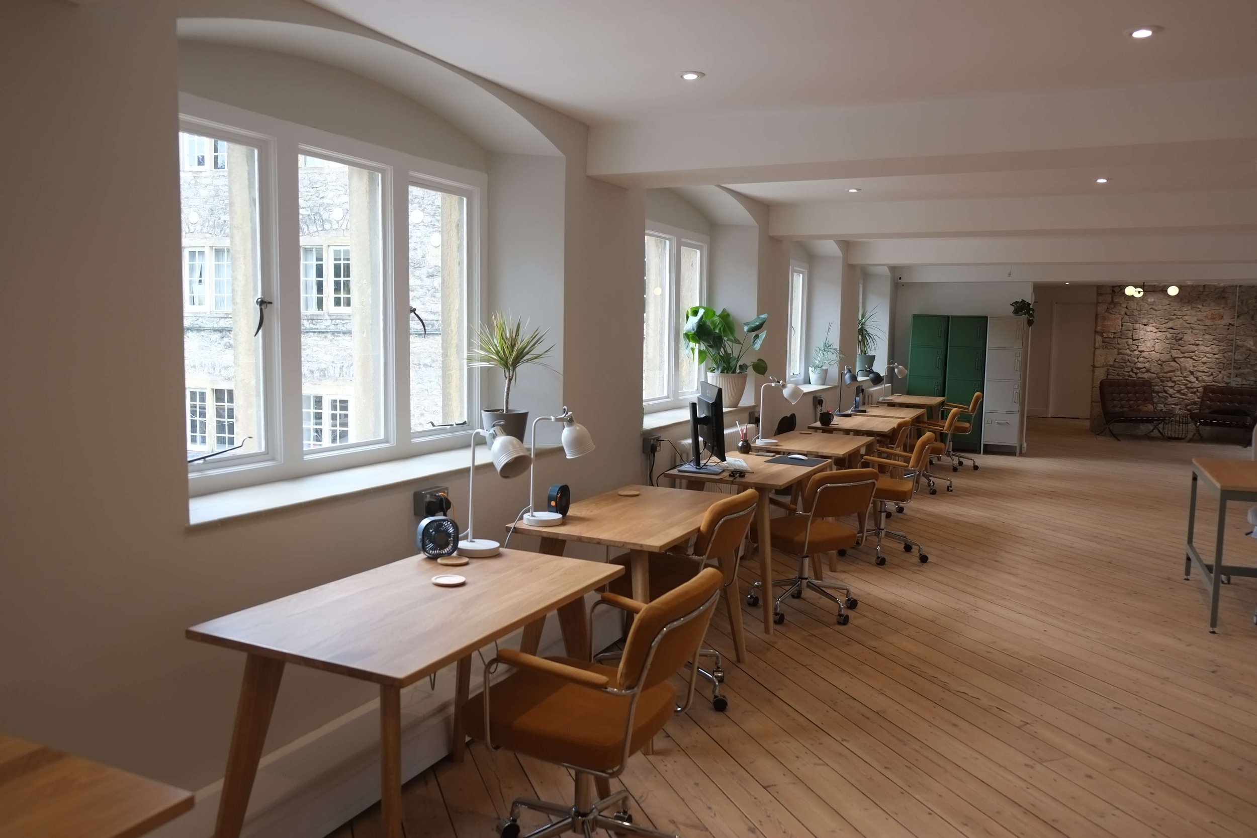 Row of individual desks 4