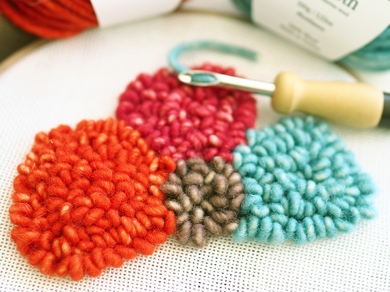 Praca punch needle - CARAMEL