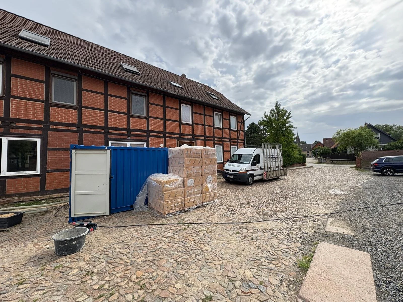 Einbringung von Dämmmaterial