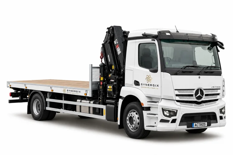 18t flatbed HIAB body and equipment illustration