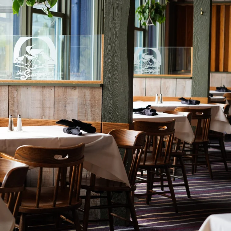 Dining room, Sandpiper Restaurant