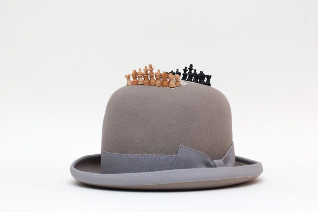 HUT SCHACH SPIEL – HAT CHESS GAME