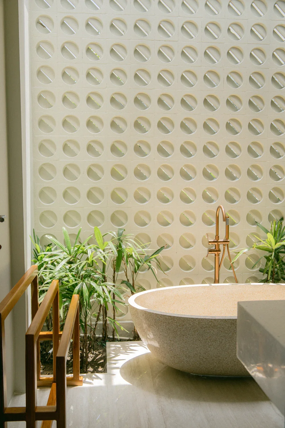 Family Suite bathroom