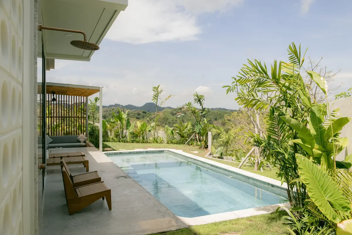 Private outdoor shower and pool at Nusa & Flux Villa, Lombok