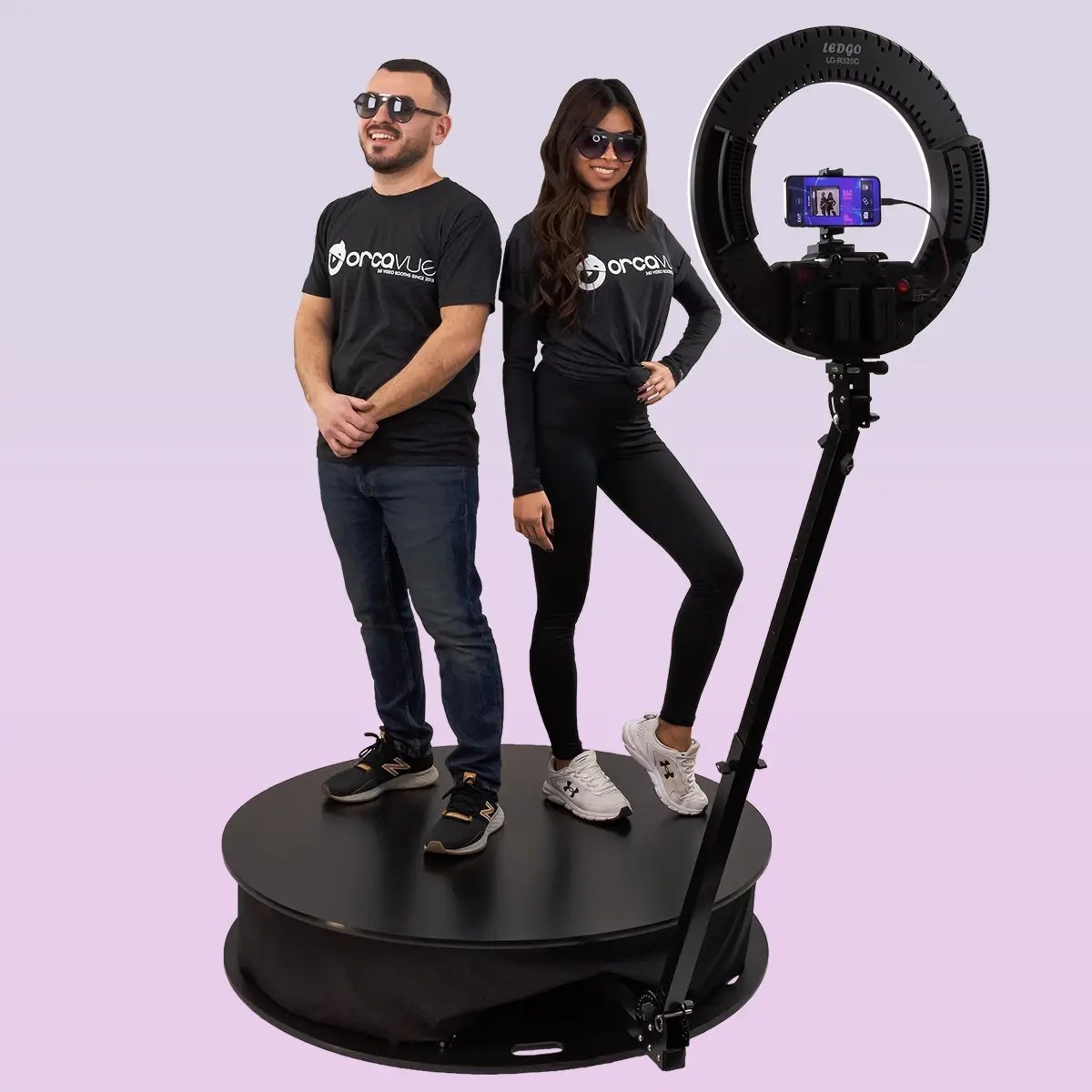 360 video booth at a wedding