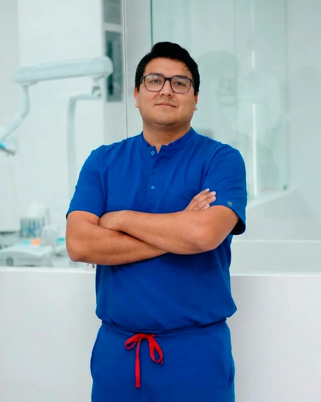 Dr. Juan Dávila - Cirujano Maxilofacial en Ortodontik