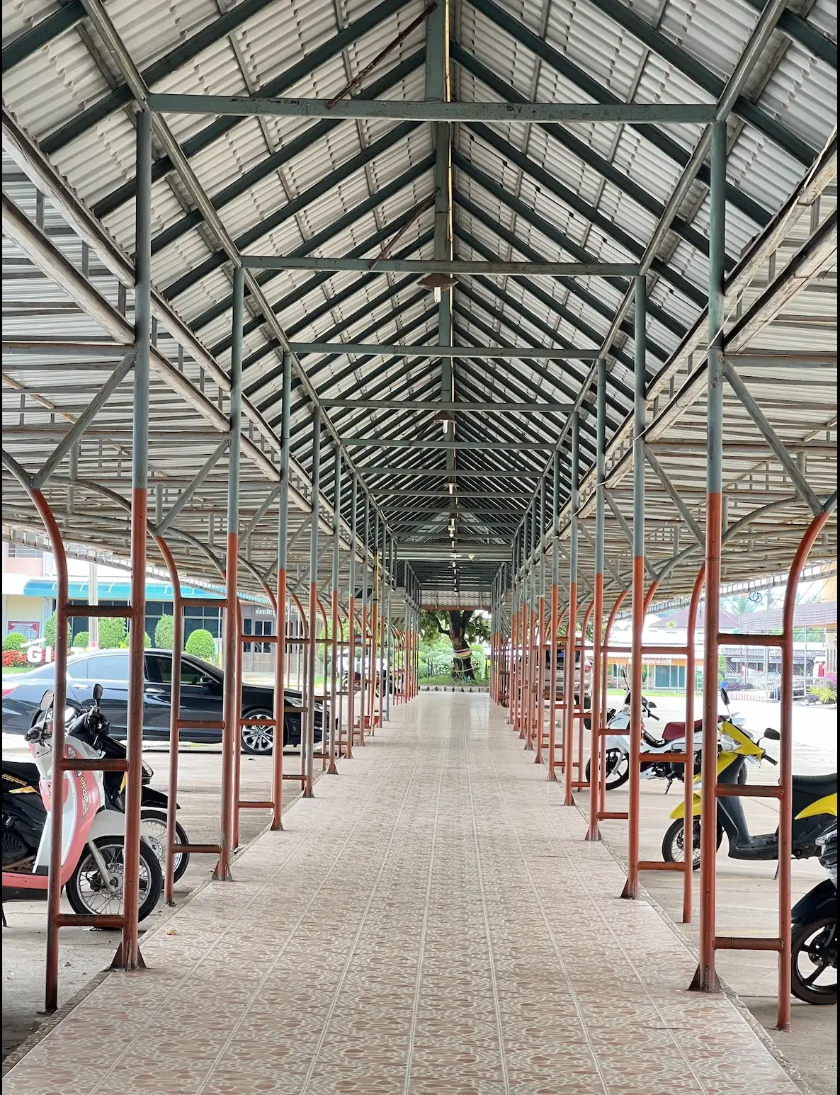 Entrance Installation การเตรียมพื้นที่บริเวณประตูทางเข้าหลักสำหรับติดตั้งระบบสแกนใบหน้า