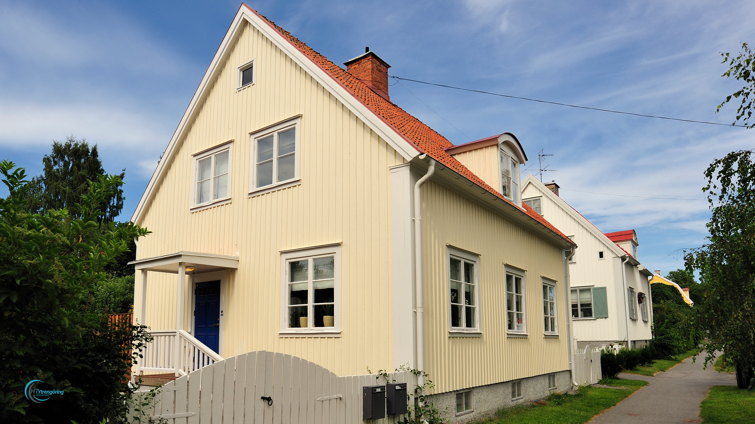 Professionell fasadtvätt på en villa