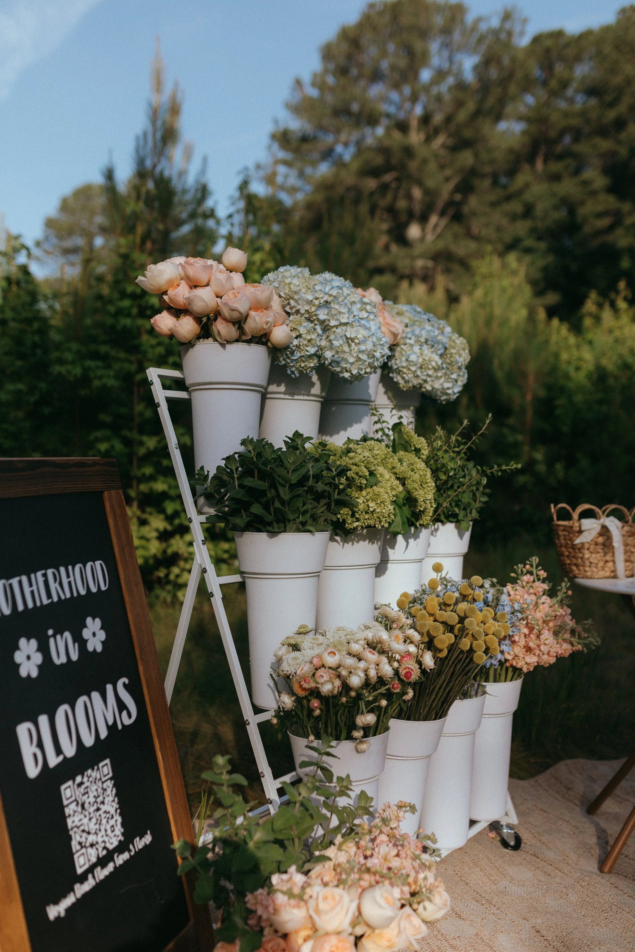 Motherhood in Blooms flower bar
