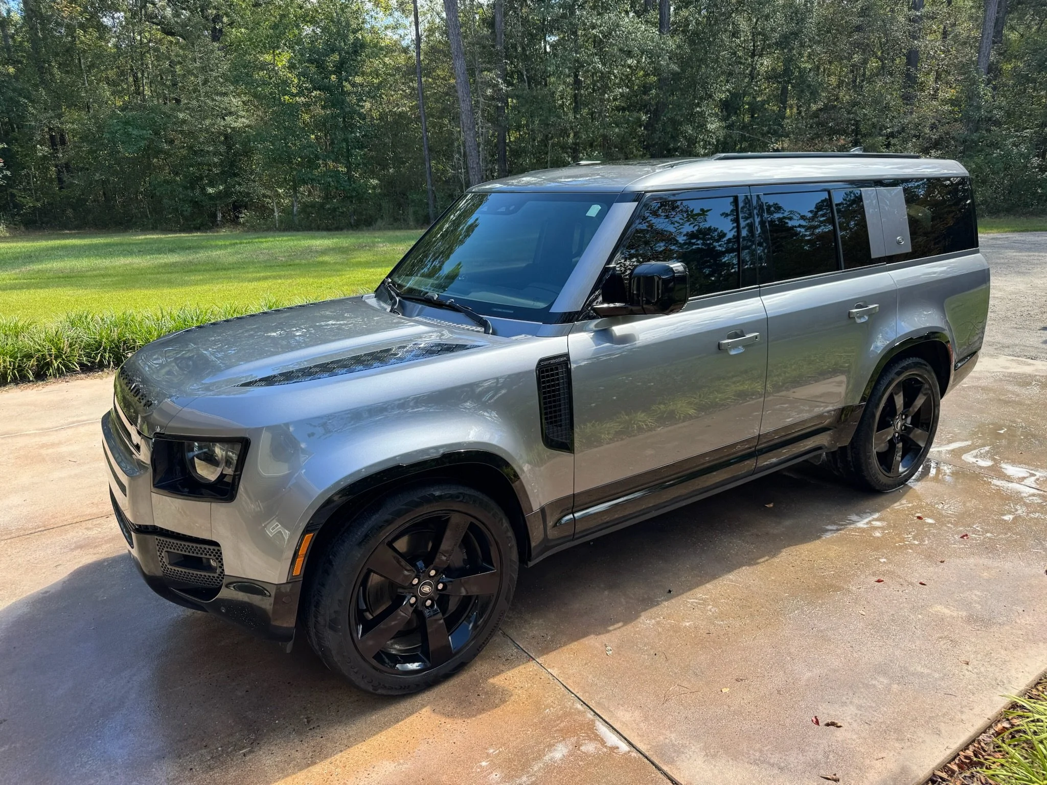 Clean Land Rover Defender — Kraken Harbor detailing
