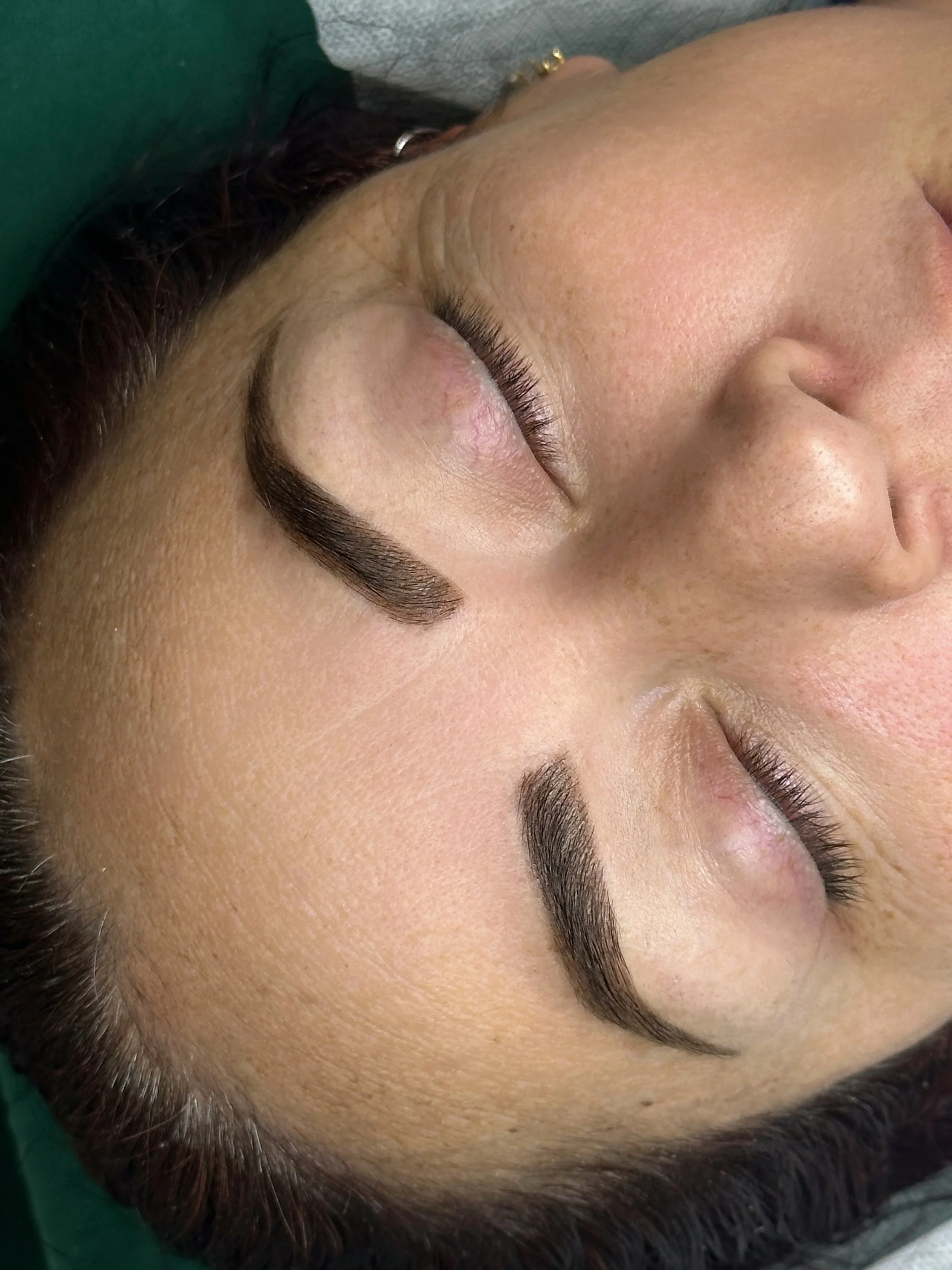 Diseño de Cejas Selbeyé