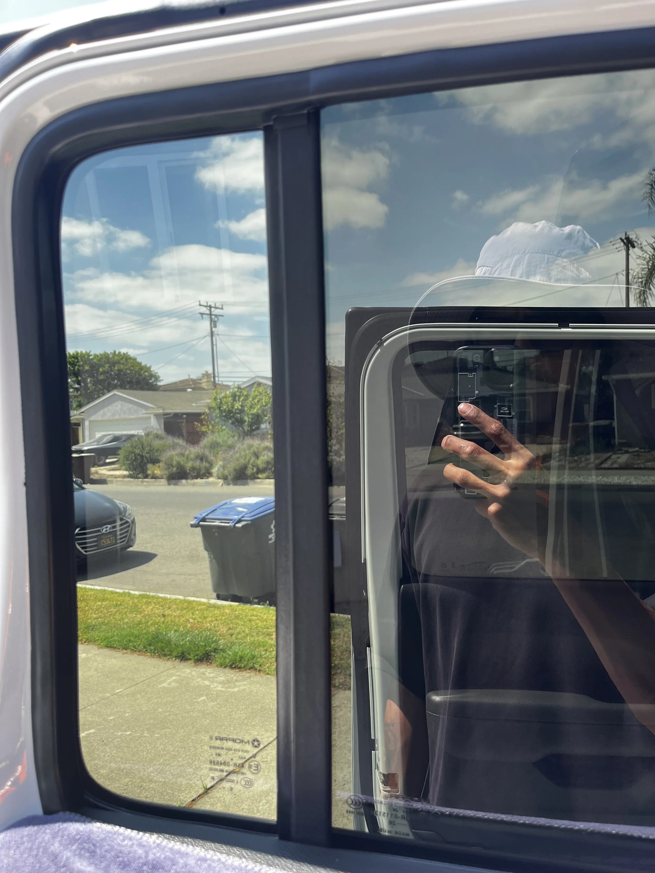 Window tinting service in Founatin Valley CA