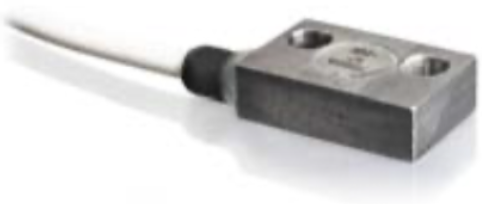 DAMPED PIEZORESISTIVE ACCELEROMETERS