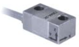 DAMPED PIEZORESISTIVE ACCELEROMETERS