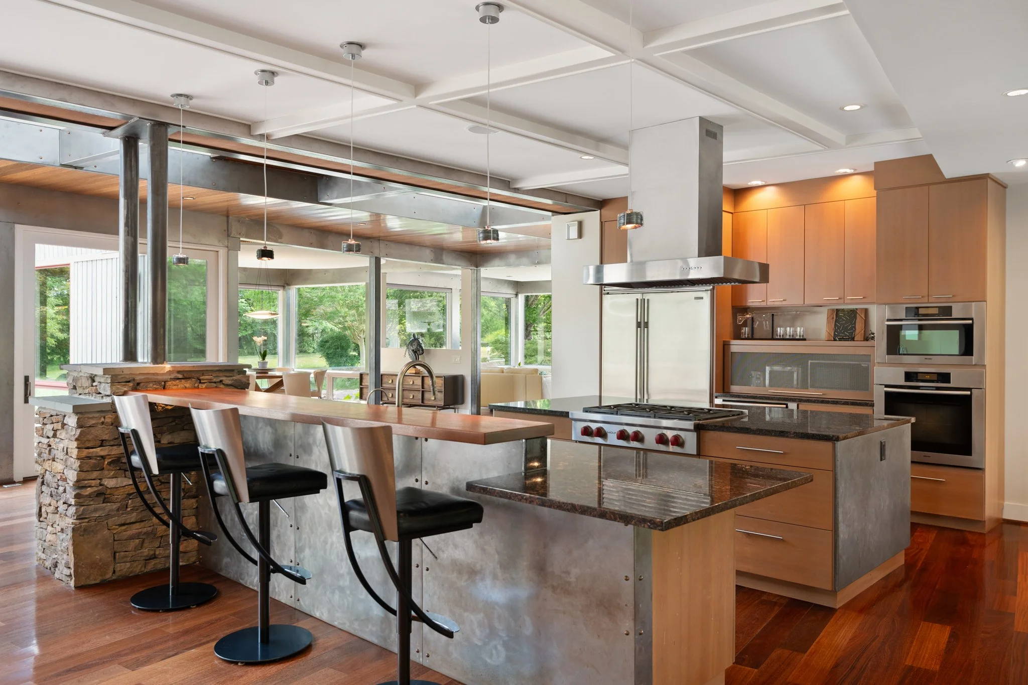 Kitchen in standard HDR style — bright, evenly lit, true to life