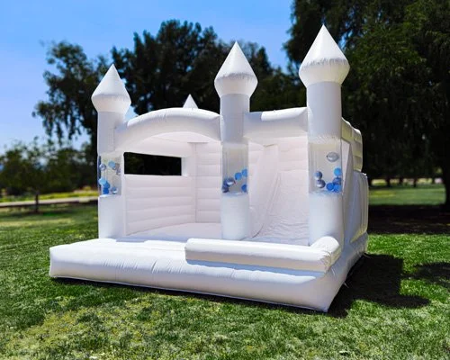 Happy Castle — spacious jumping area and tall soft walls