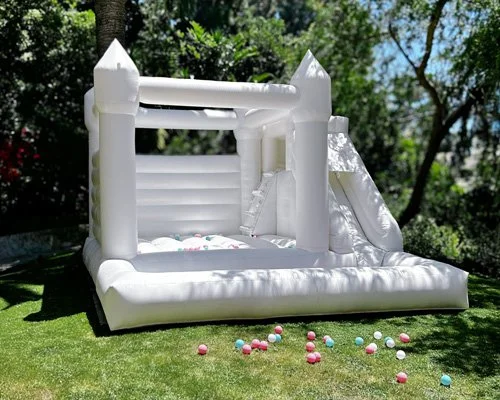 Triple Delight Bounce House