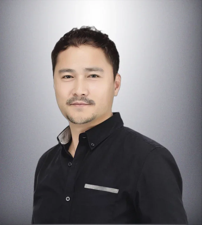 Portrait of Jiheon Kim