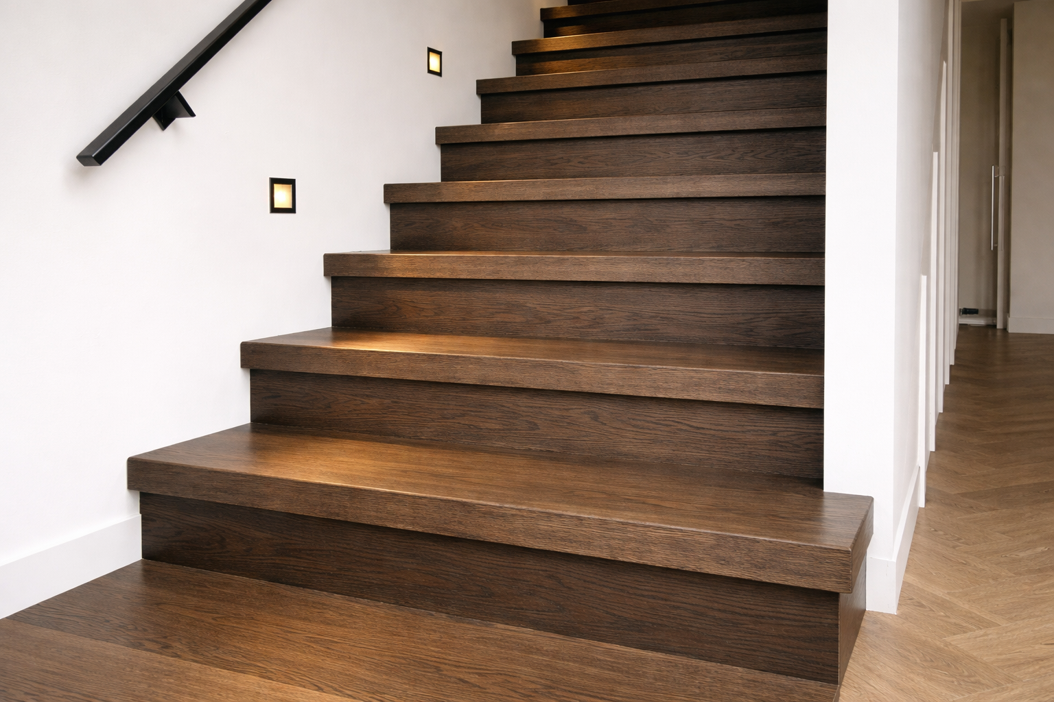 Nieuwe massief eiken traptreden - premium kwaliteit