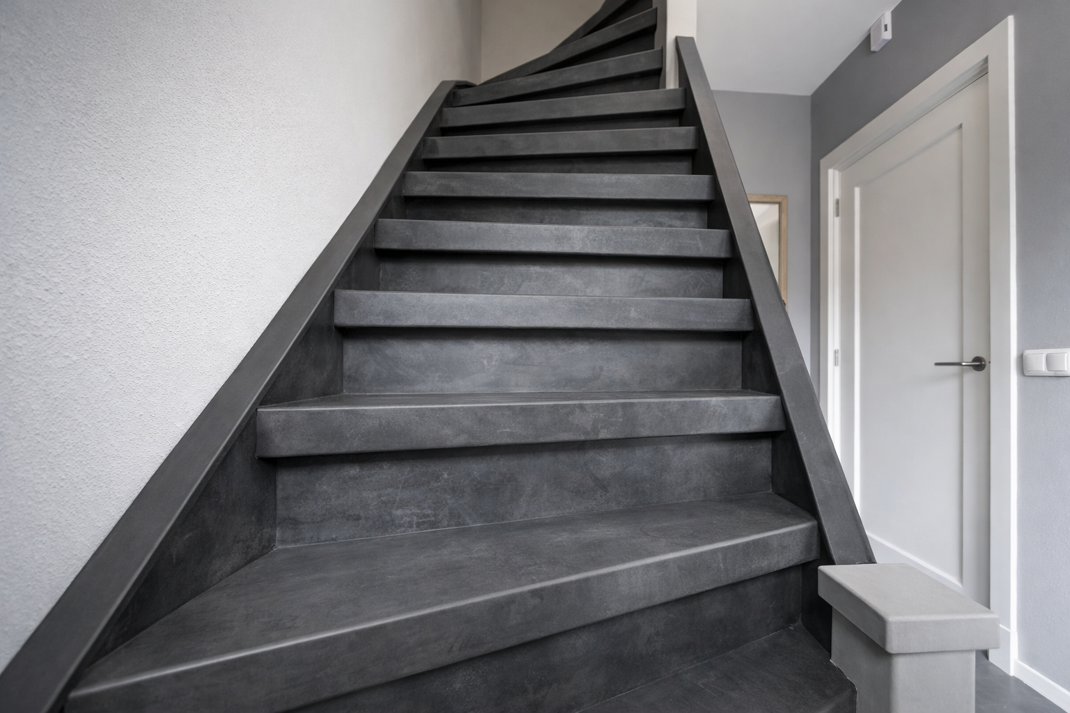 Trap renovatie - beklede trap met moderne afwerking