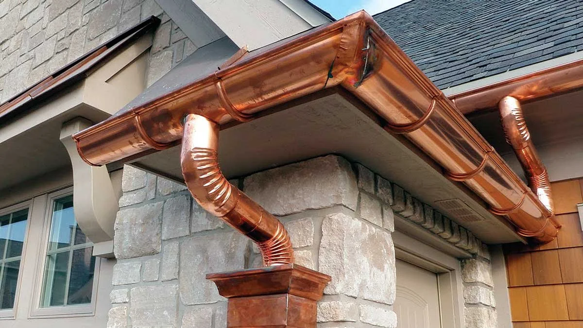 Seamless gutter installation and cleaning Metro Detroit MI