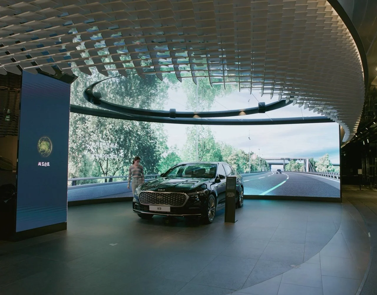 Kia360 전시 영상