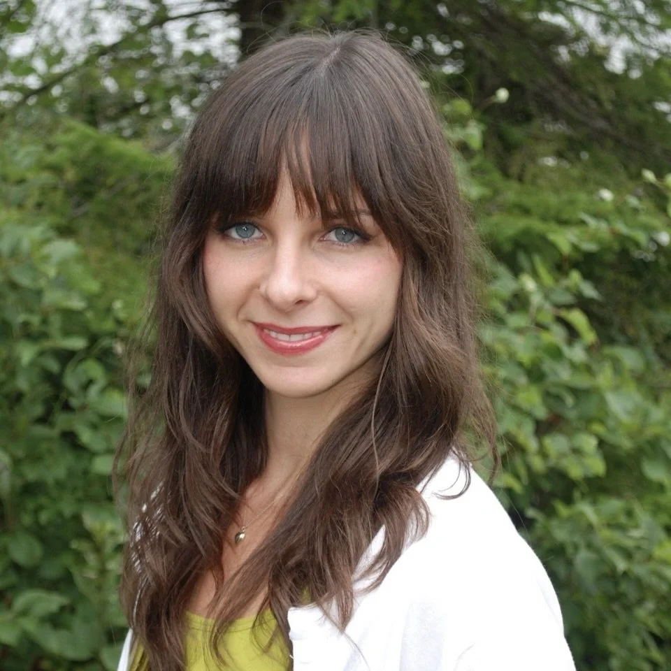 Headshot of Ashley Nihem, CSW, Therapist at Beehive Mental Health.