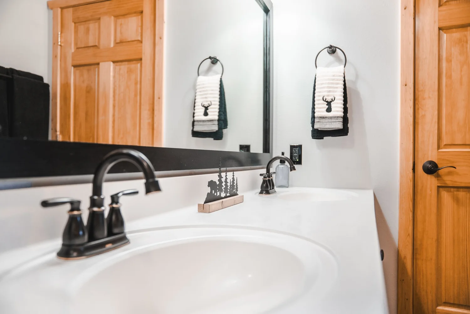 Master Bed & Bath at Nick Lake Lodge