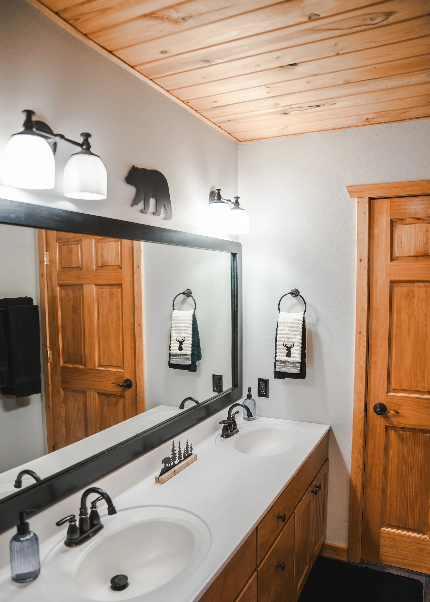 Master Bed & Bath at Nick Lake Lodge